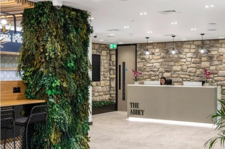 Screenshot 9 8 2024 212430 yoooserv.com  768x511